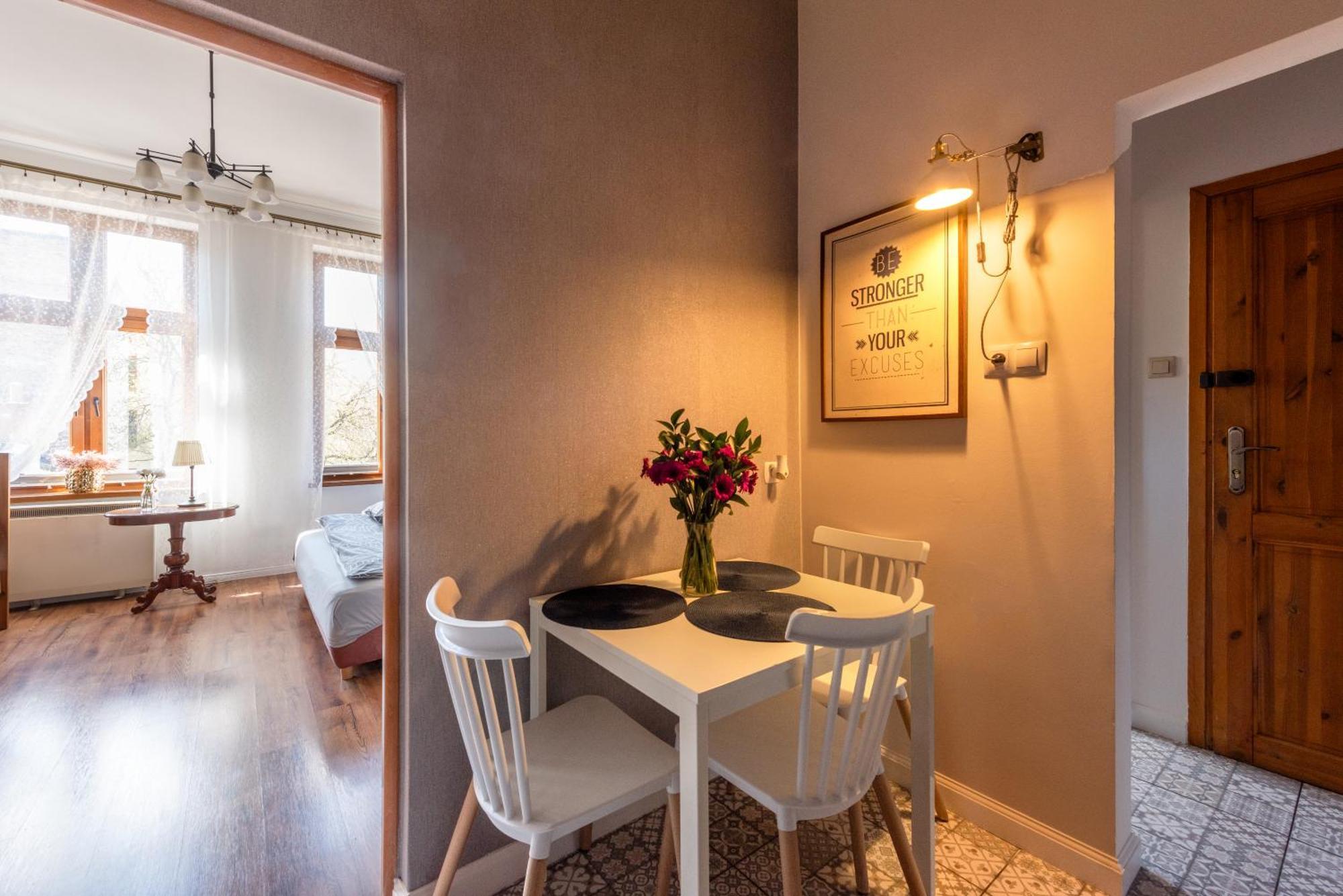 Apartament Tuz Przy Wawelu Krakau Exterior foto